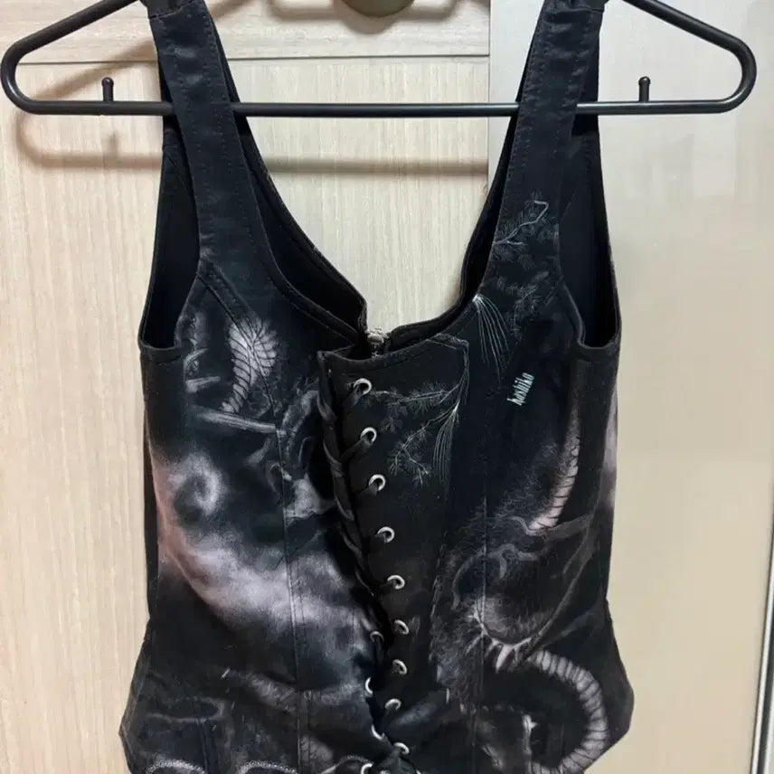 [SOLD OUT] 카시코 드래곤 베스트 블랙