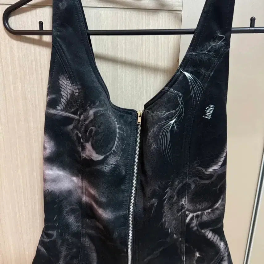 [SOLD OUT] 카시코 드래곤 베스트 블랙