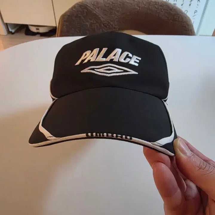 [BUNJANG] Umbro x Palace 24SS Cap / 엄브로 x 팔라스 24ss 캡