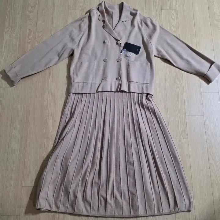 [BUNJANG] Georges Rech Pleated Long Dress Beige (New) / [ 조르쥬레쉬 ] 플리츠 롱 원피스 100(구88) 베이지색(새상품)