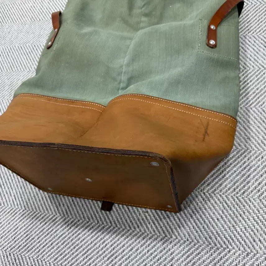 [BUNJANG] Swiss Army Canvas Leather Shoulder Bag / 귀한 스위스군 캔버스 가죽백