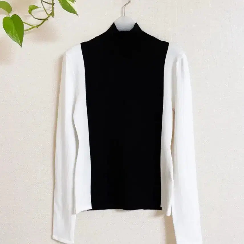 [SOLD OUT] 블러썸에이치컴퍼니 디 컬러블럭 니트