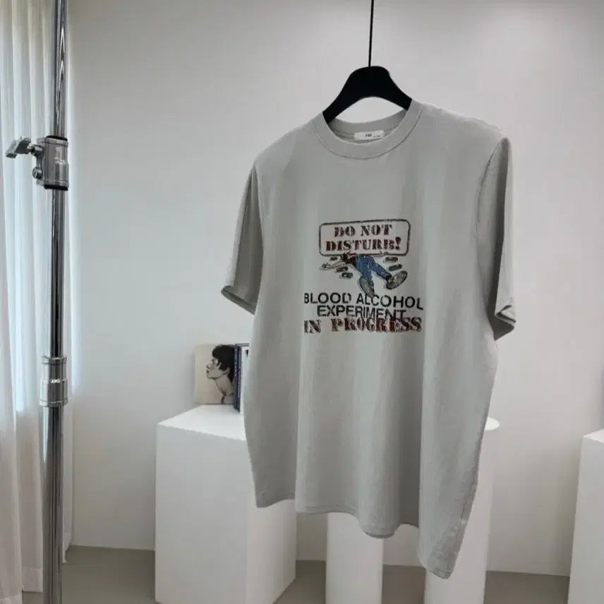[BUNJANG] Red and Gray Short-Sleeve T-shirts / 예쁜 반팔티