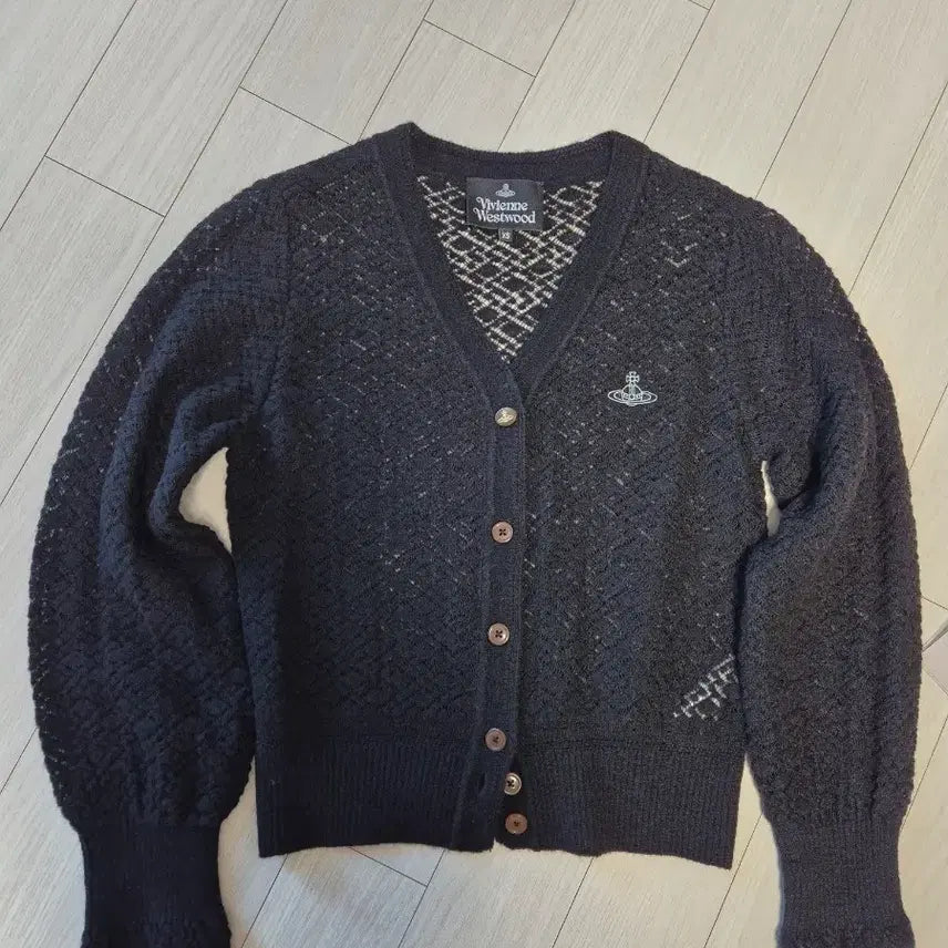 [BUNJANG] Vivienne Westwood Cardigan (New) / 비비안웨이스트우드 가디건(새제품)