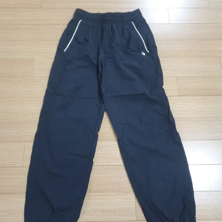 [BUNJANG] Le Coq Sportif Windbreaker Jogger Pants Set / 르꼬끄 바람막이 조거팬츠 세트