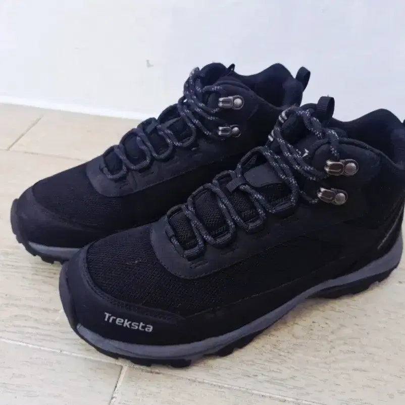 [SOLD OUT] 250mm)트렉스타 등산화 트레킹화
