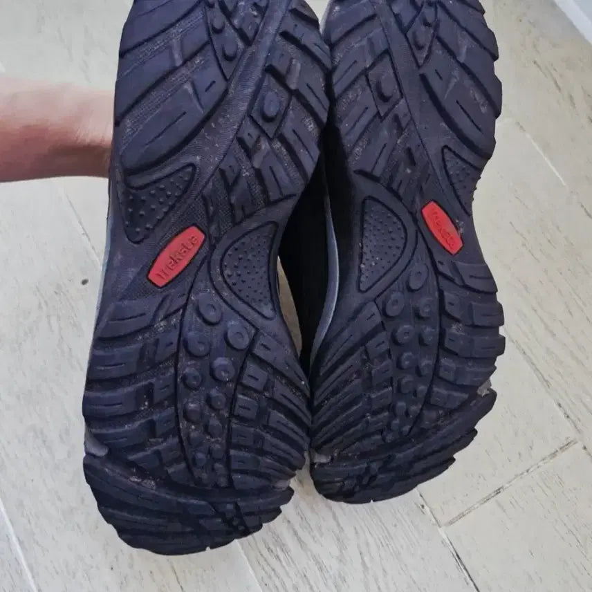 [SOLD OUT] 250mm)트렉스타 등산화 트레킹화
