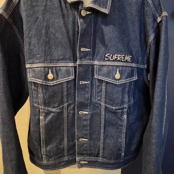 [BUNJANG] Supreme Smurfs Denim Trucker Jacket / 슈프림 스머프 데님 트러커 자켓