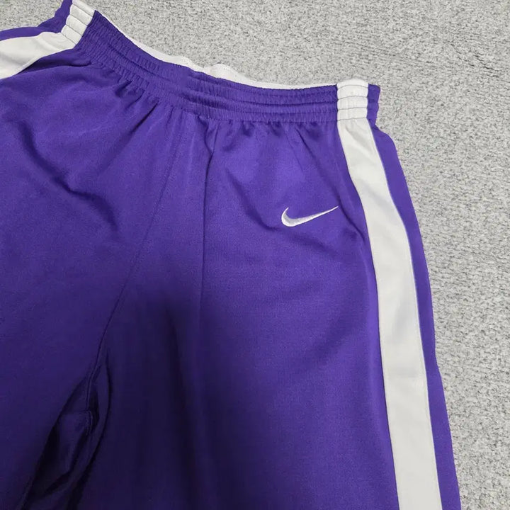 [BUNJANG] Nike Dri-FIT Purple Half Pants (Size 30-33) / Nike 드라이핏 하프 팬츠 30-33