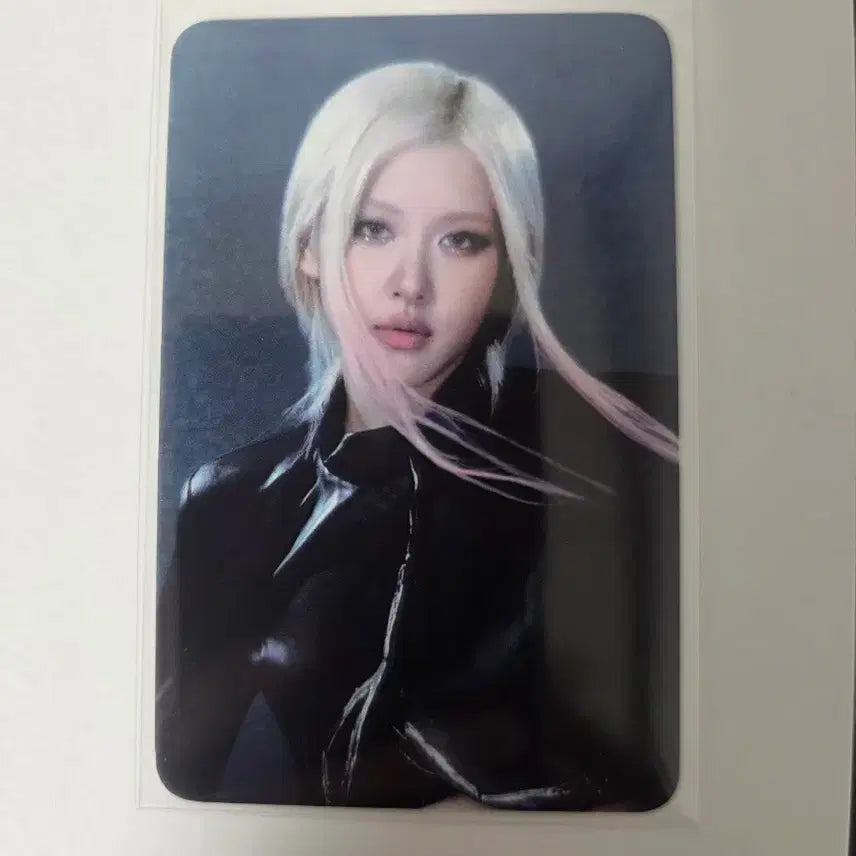 [BUNJANG] Blackpink Rosé Photocard in Deadline Collect Book / 블랙핑크 블핑 포토카드 포카 데드라인 콜렉트북 MD 로제