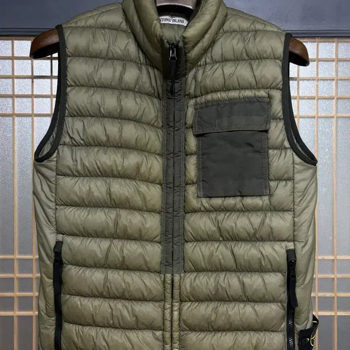 [SOLD OUT] [L]스톤아일랜드 가먼트다이드 패딩베스트