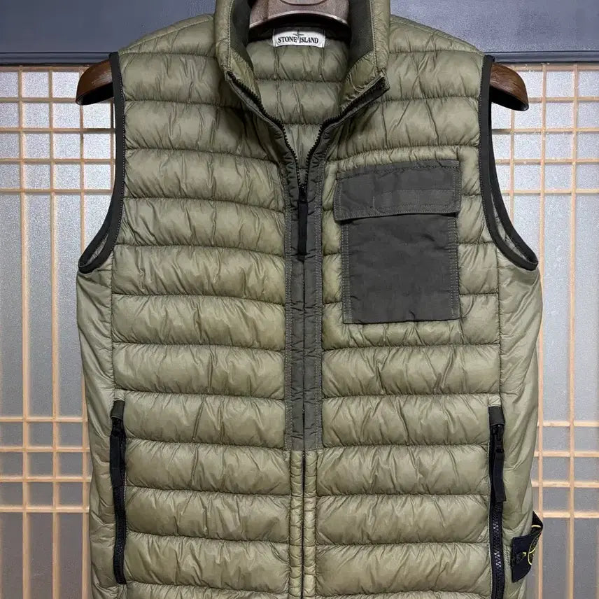 [SOLD OUT] [L]스톤아일랜드 가먼트다이드 패딩베스트