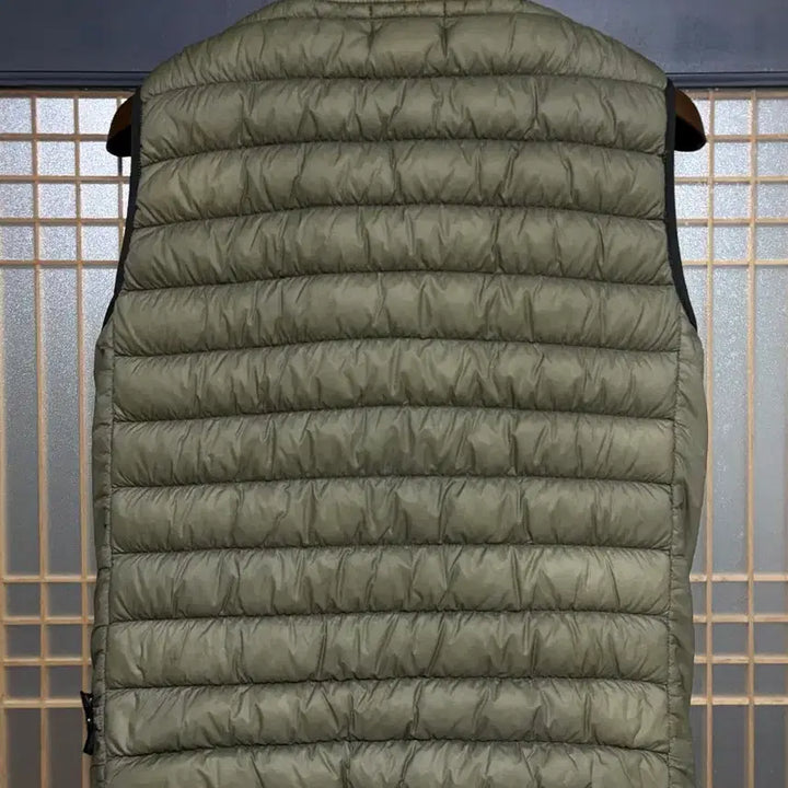 [SOLD OUT] [L]스톤아일랜드 가먼트다이드 패딩베스트