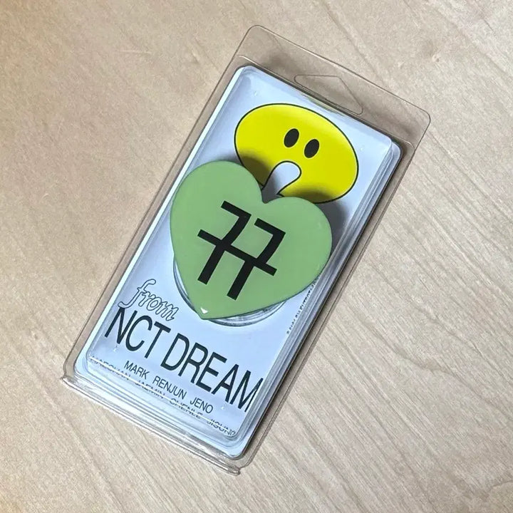[BUNJANG] NCT Dream Qyu Grip Tok / 엔시티드림 뀨 그립톡