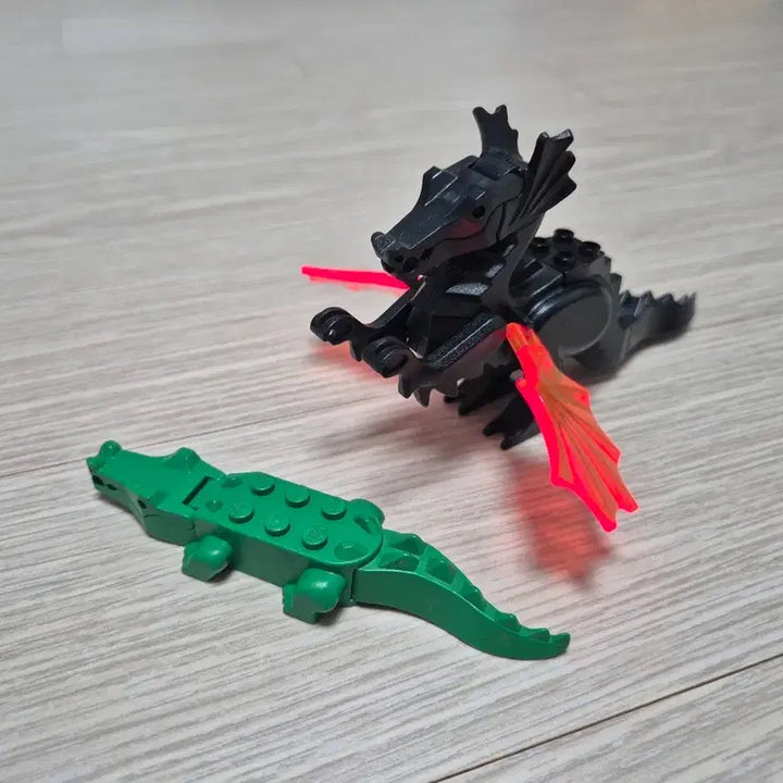 [BUNJANG] Lego Old Lego Black Dragon and Green Crocodile Set / 레고 올드레고 흑룡 검정용 초록악어 녹색악어