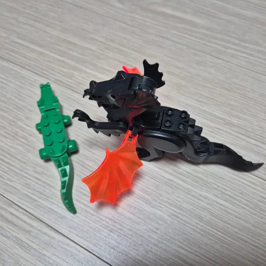 [BUNJANG] Lego Old Lego Black Dragon and Green Crocodile Set / 레고 올드레고 흑룡 검정용 초록악어 녹색악어