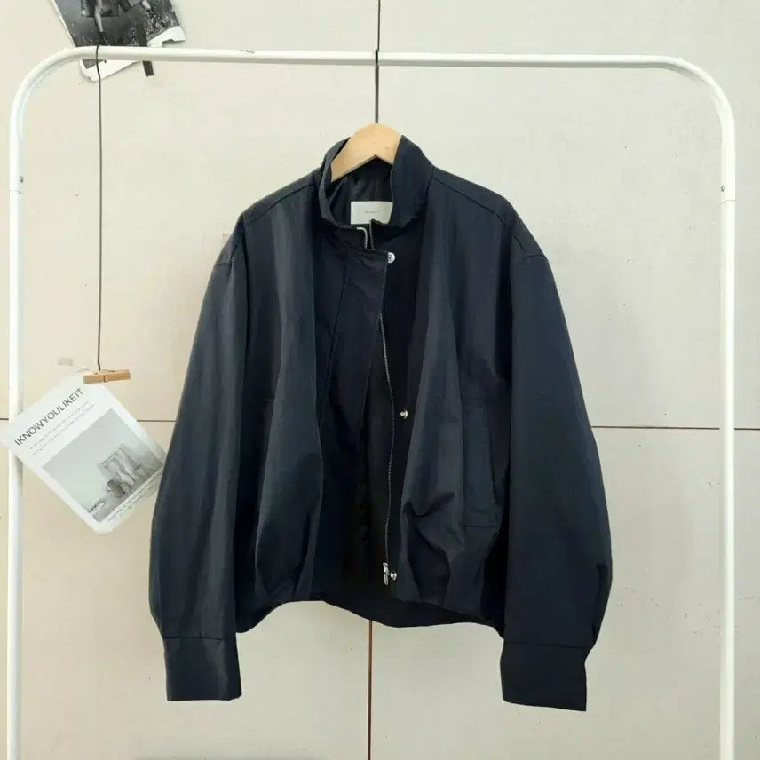 [BUNJANG] Bani&amp;co High Neck Balloon Jumper / 바니앤코 하이넥 벌룬점퍼