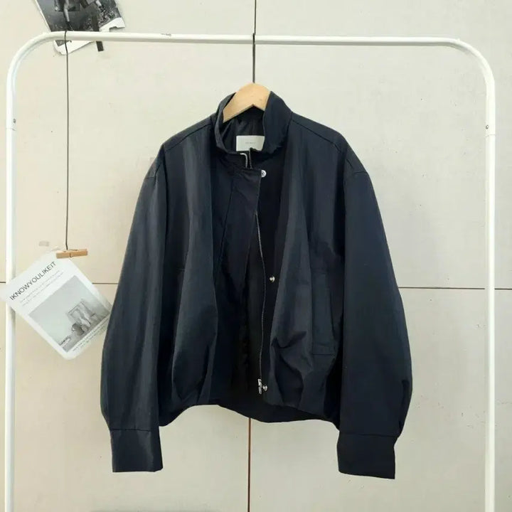 [BUNJANG] Bani&amp;co High Neck Balloon Jumper / 바니앤코 하이넥 벌룬점퍼