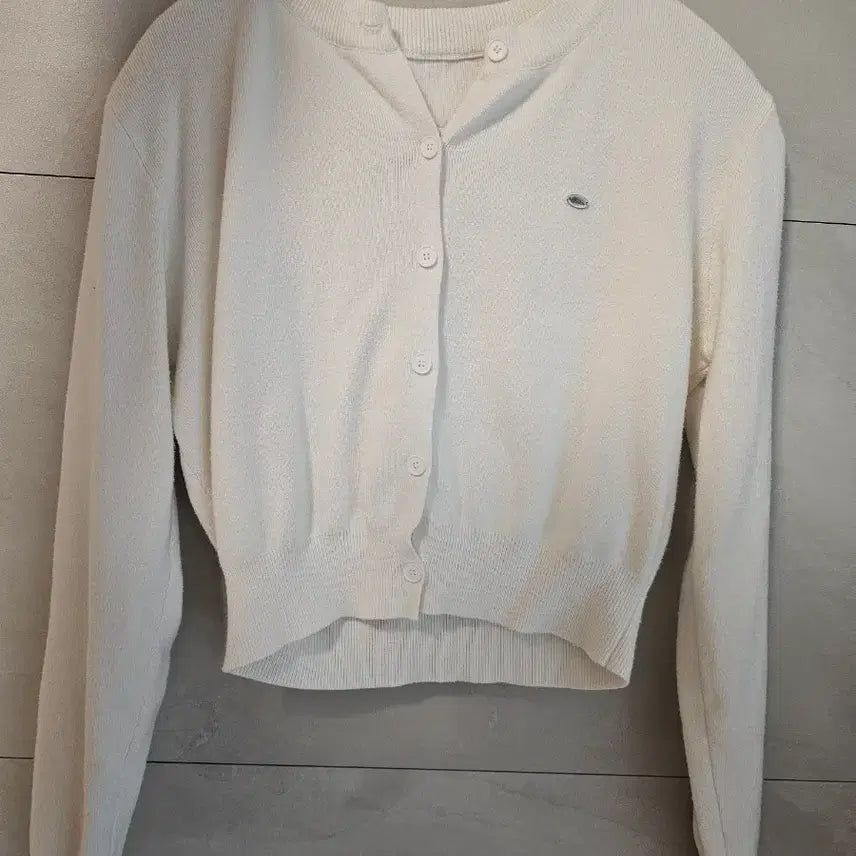 [SOLD OUT] 펜던트 아이보리 가디건
