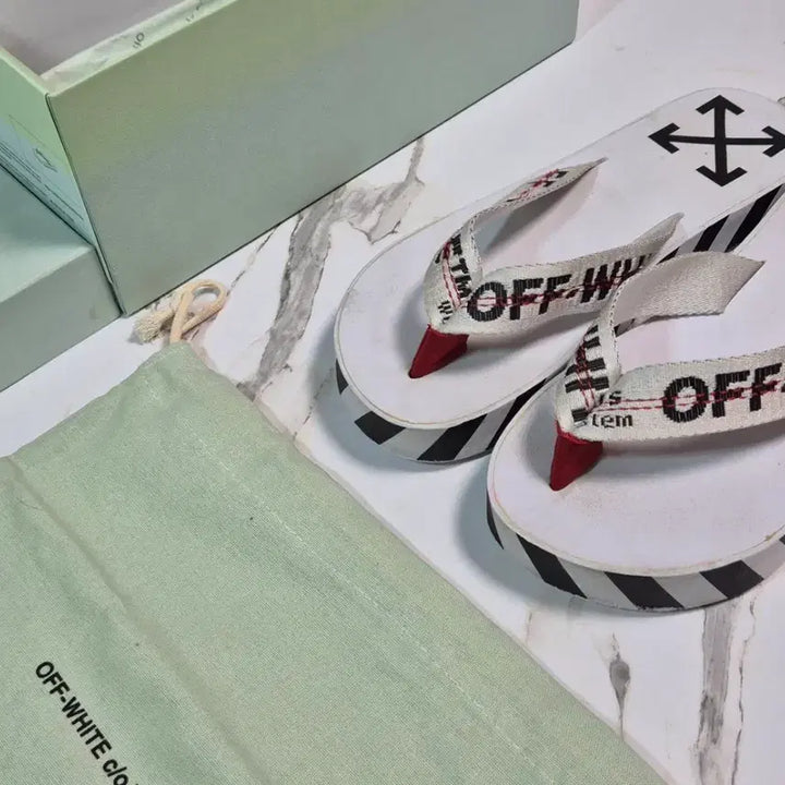 [BUNJANG] Off-White Flip Flop Sandals (Size 38) / (정품) 오프화이트 플립플랍 쪼리 슬리퍼 38