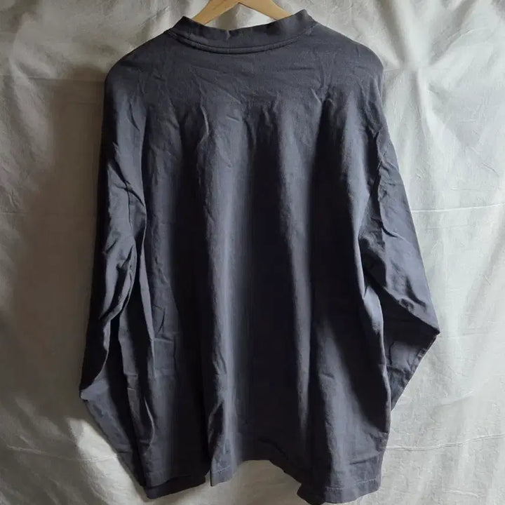 [BUNJANG] Yeezy Gap Long Sleeve Dark Gray Shirt / 이지 갭 긴팔 롱슬리브 다크그레이 L