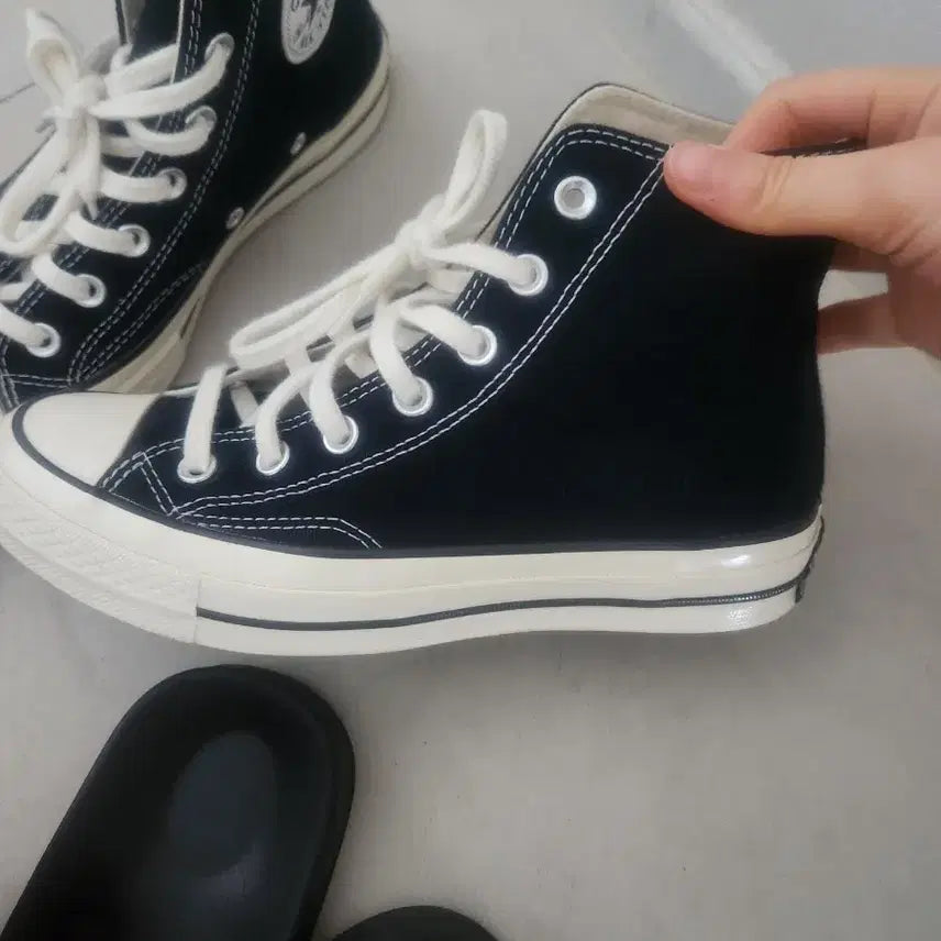 [SOLD OUT] 컨버스 240 사이즈