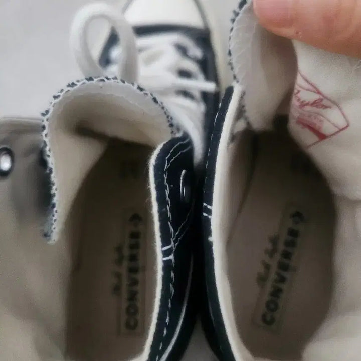 [SOLD OUT] 컨버스 240 사이즈