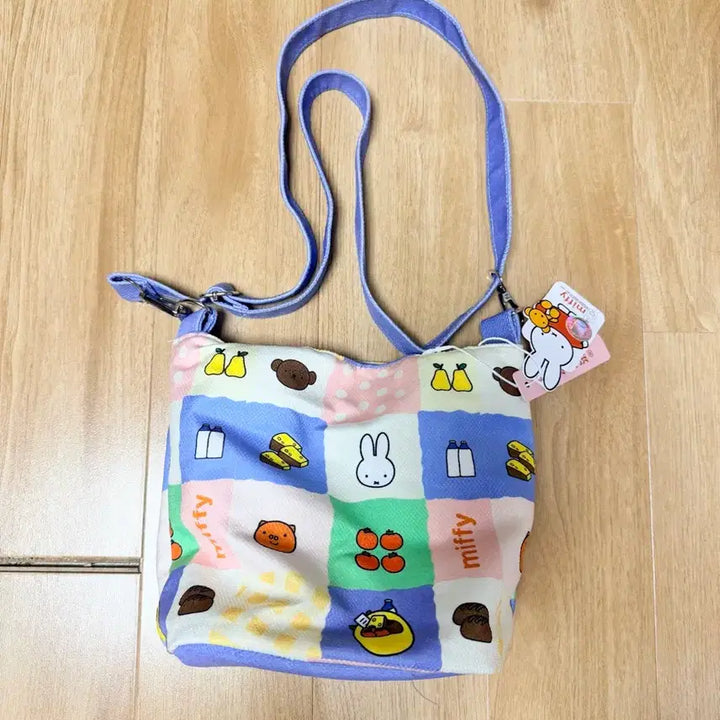[BUNJANG] Miffy Character Pattern Crossbody/Tote Bag / [새상품] 미피 miffy 캐릭터 패턴 크로스백 / 토트백