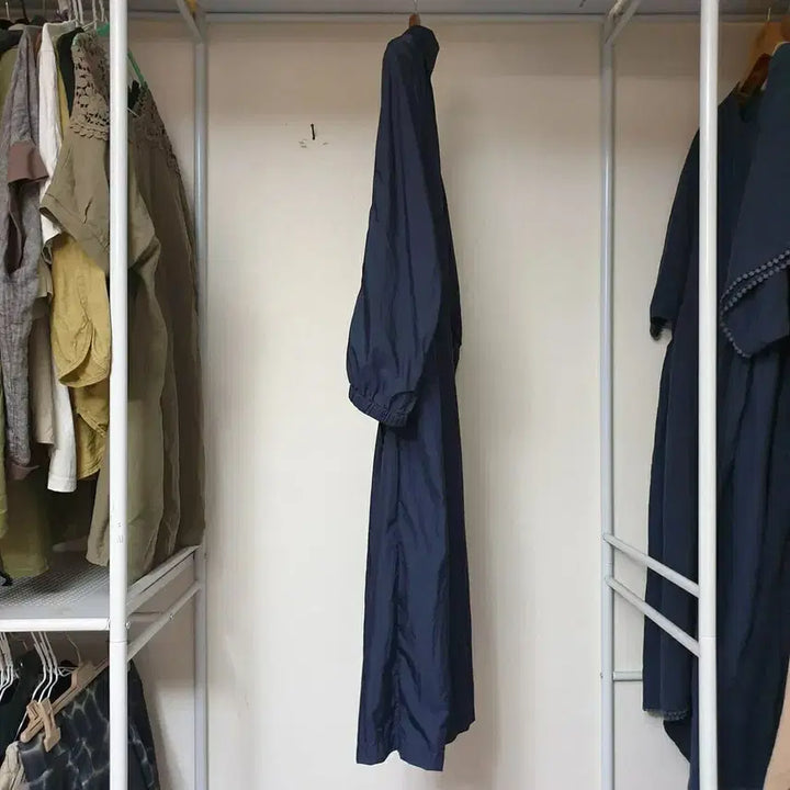 [BUNJANG] So Wool Drawstring Lightweight Windbreaker Jacket / 미착용)So Wool 쏘울 드로스트링 초경량 방풍 바람막이 점퍼 윈드러너