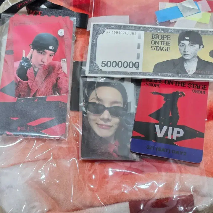 [BUNJANG] BTS J-Hope Hope on the Stage Seoul Final Army Zone Bundle Set / 방탄 제이홉 홉온스 기프트 아미존 포카 티켓 홉머니 일괄 미사용