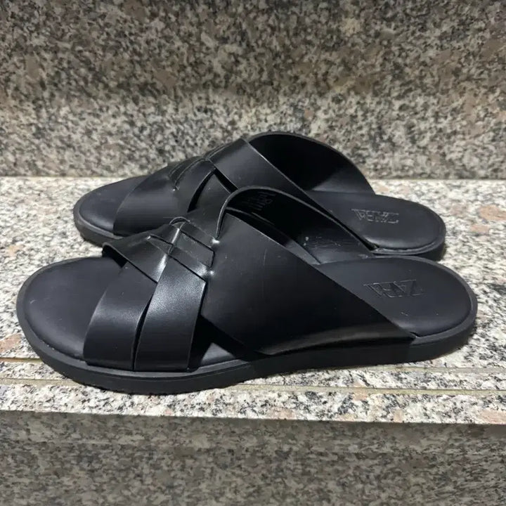[BUNJANG] ZARA Jerusalem Black Leather Sandals (Size 42) / 자라 ZARA 예루살렘 블랙 레더 샌들 42 사이즈 270