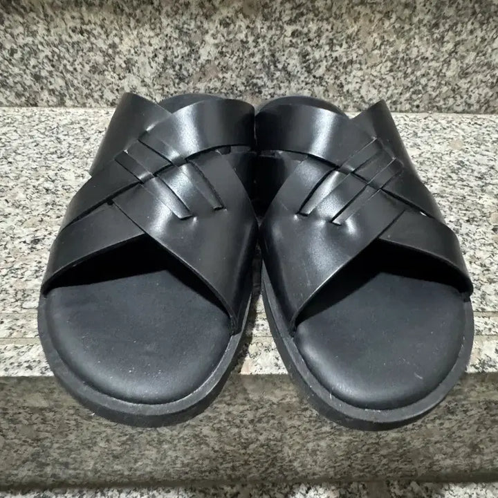 [BUNJANG] ZARA Jerusalem Black Leather Sandals (Size 42) / 자라 ZARA 예루살렘 블랙 레더 샌들 42 사이즈 270