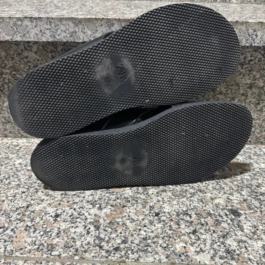 [BUNJANG] ZARA Jerusalem Black Leather Sandals (Size 42) / 자라 ZARA 예루살렘 블랙 레더 샌들 42 사이즈 270