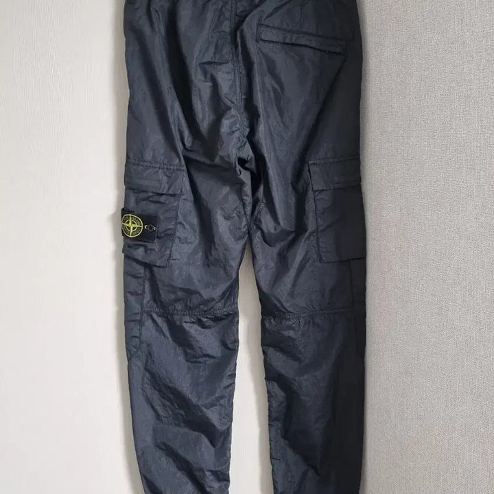 [BUNJANG] Stone Island Seersucker Nylon Pants / 스톤아일랜드 시어서커 나일론 팬츠
