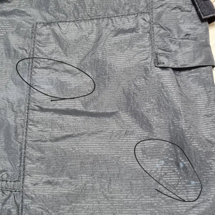 [BUNJANG] Stone Island Seersucker Nylon Pants / 스톤아일랜드 시어서커 나일론 팬츠