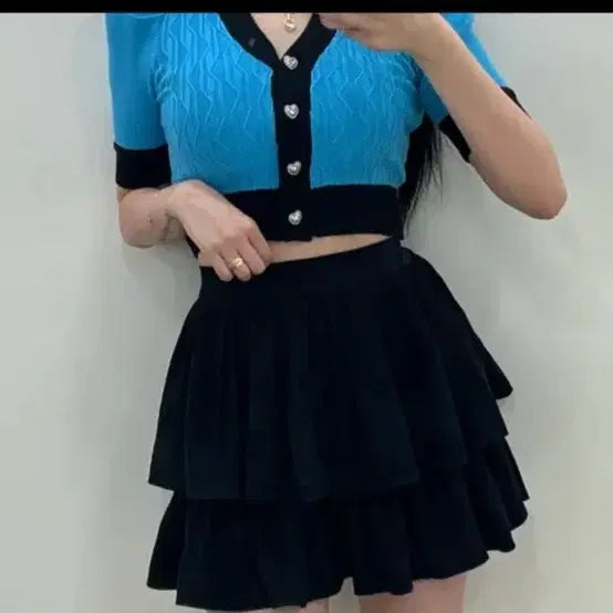 [BUNJANG] Heart Crop Knit Cardigan / 하트 크롭 니트 가디건