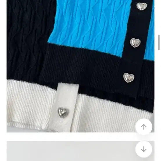 [BUNJANG] Heart Crop Knit Cardigan / 하트 크롭 니트 가디건