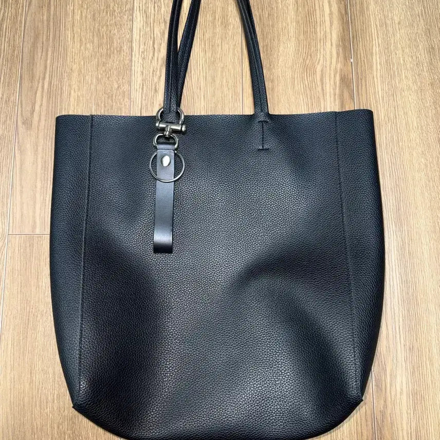 [BUNJANG] Hugenest Leather Tote Bag / Hugenest 검정색 가죽 토트백