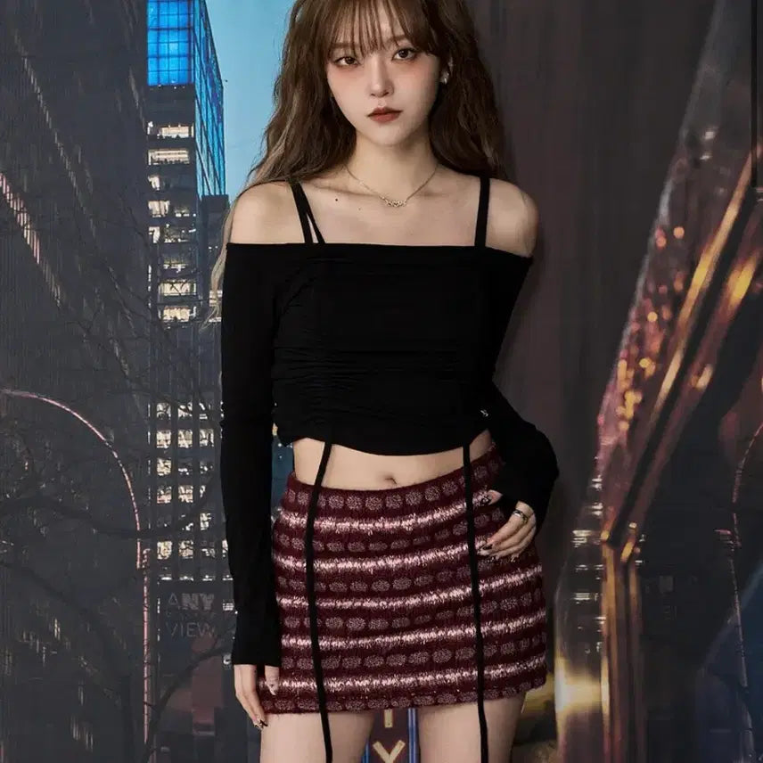 [BUNJANG] Cherrykuri Off-Shoulder T-Shirt / 체리퀴리 오프숄더 티