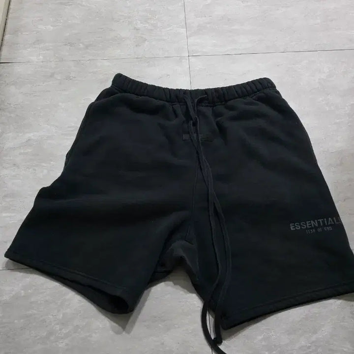 [SOLD OUT] 피어오브갓 에센셜 블랙 스웻 쇼츠 M