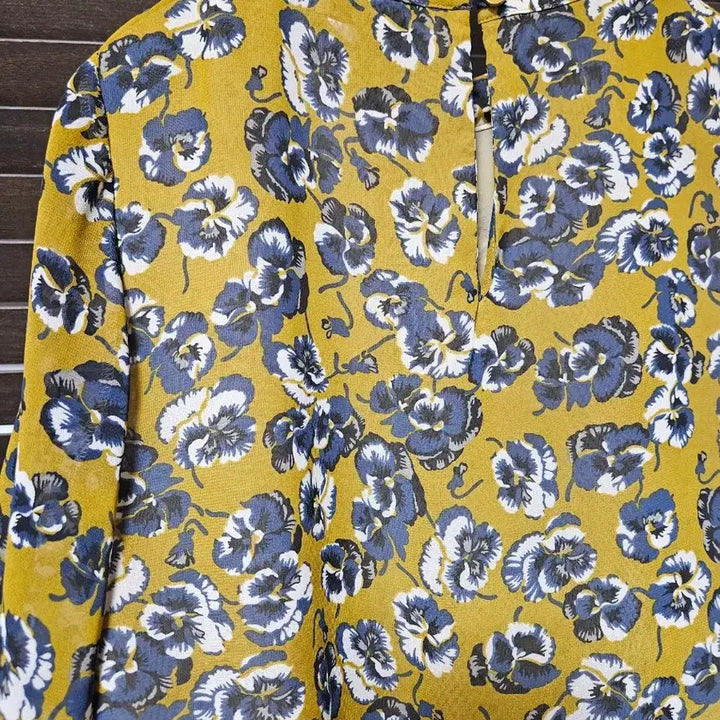 [BUNJANG] MojoSphin Flower Blouse / 모조에스핀 플라워 블라우스