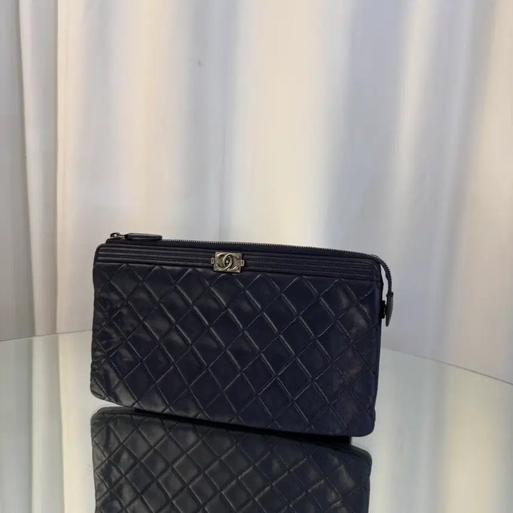[BUNJANG] Chanel Lambskin Boy Double Zipper Pouch / 샤넬 램스킨 보이 더블 지퍼 파우치