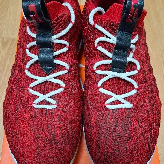 [BUNJANG] Nike LeBron 15 Low University Red Basketball Shoes / 나이키 르브론 15 로우 유니버시티 레드 285