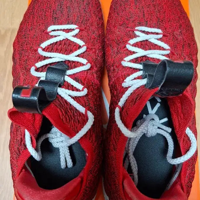 [BUNJANG] Nike LeBron 15 Low University Red Basketball Shoes / 나이키 르브론 15 로우 유니버시티 레드 285