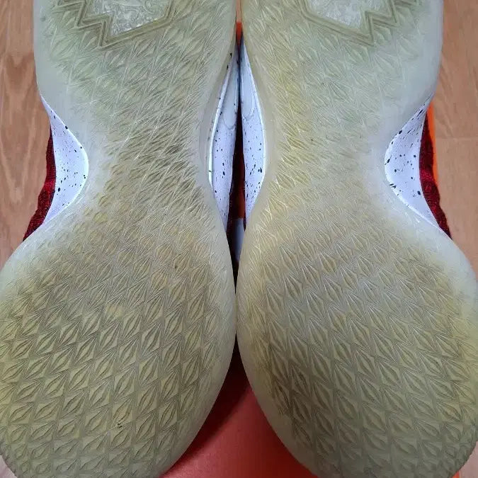 [BUNJANG] Nike LeBron 15 Low University Red Basketball Shoes / 나이키 르브론 15 로우 유니버시티 레드 285