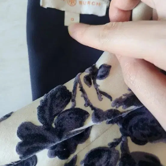 [BUNJANG] Tory Burch Velvet Floral Dress / 토리버치 0사이즈 44사이즈 벨벳 원피스