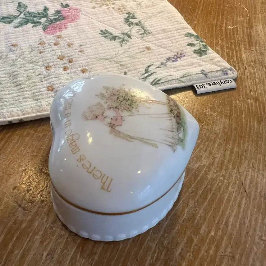 [SOLD OUT] 일본 빈티지 보넷걸 도자기 보석함
