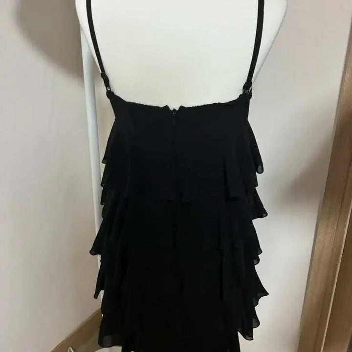 [BUNJANG] Black Frill Mini Dress / 블랙 캉캉 프릴 미니 원피스