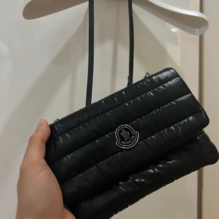 [BUNJANG] Moncler Crossbody Bag Limited Edition / 몽클레어 크로스백 새상품급 한정판