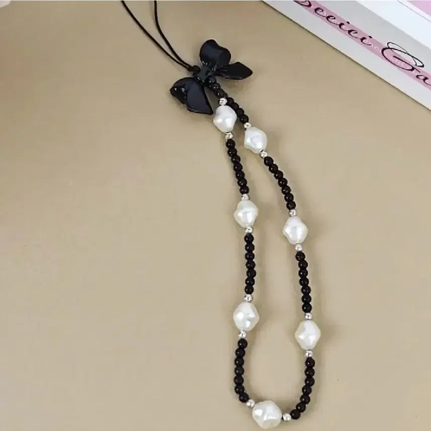 [BUNJANG] Black Ribbon Pearl Phone Strap Keychain / 블랙 리본 진주 핸드폰 스트랩 키링(새상품)
